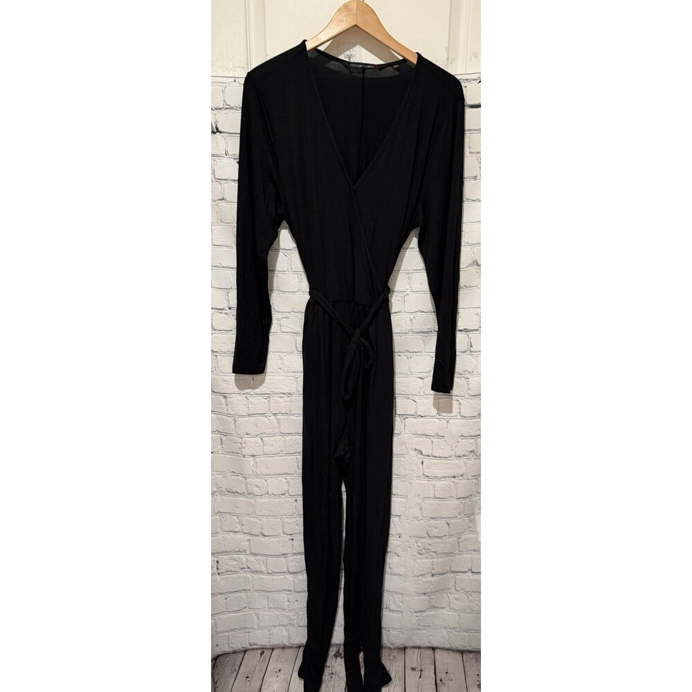 Coleen Lopez long-sleeve black knit jumpsuit with a V-neckline a tie-waist XL